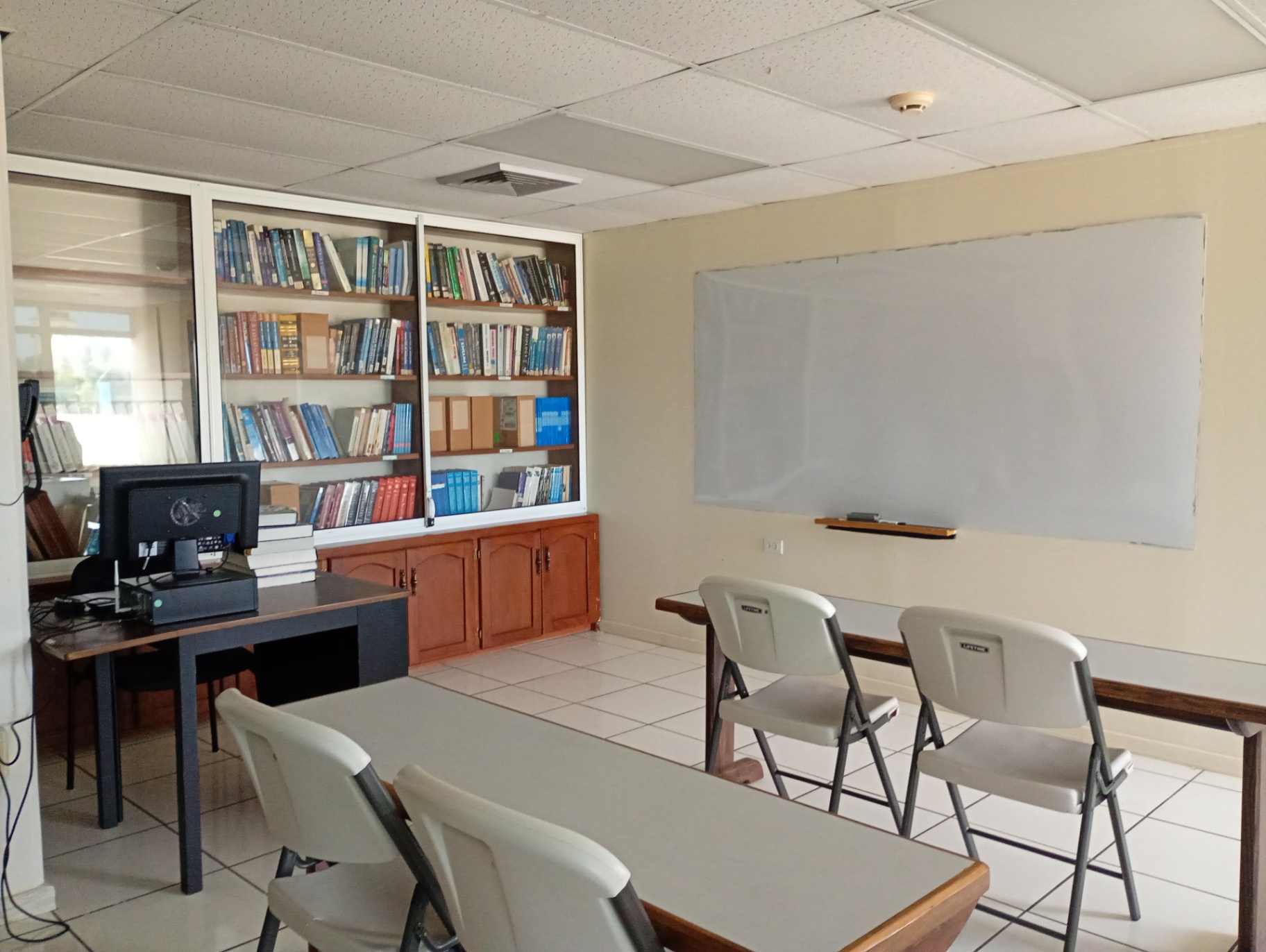 Library study & reading room